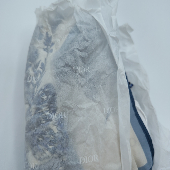 Christian Dior Silk Scarf Blue Butterfly Floral Around the World Italy NWT NIB - Picture 8 of 11
